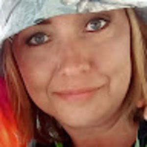 Meet your Posher, Holly